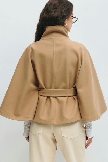 Cappotto a mantella donna con collo alto e cintura a fiocco 9