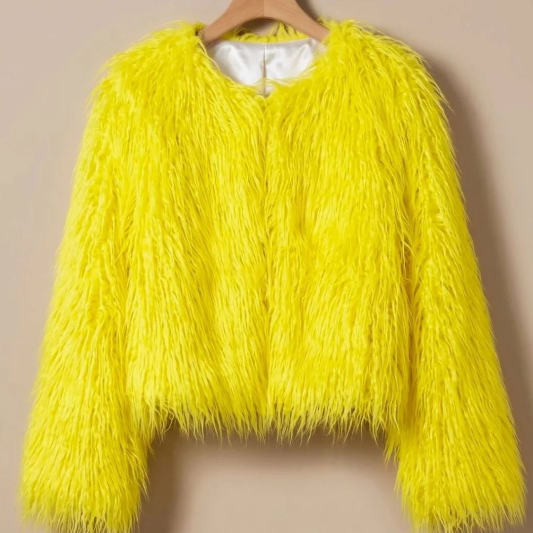 Cappotto in pelliccia sintetica donna voluminoso a colori 5