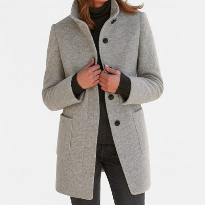 Claudia | Donna Cappotto Invernale Classico Taglio Strutturato