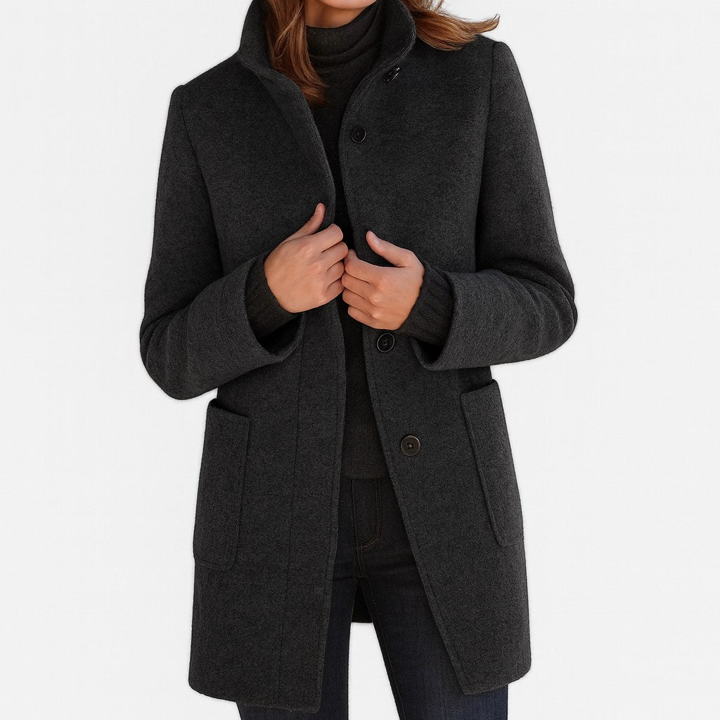 Cappotto invernale donna classico dal taglio strutturato 5