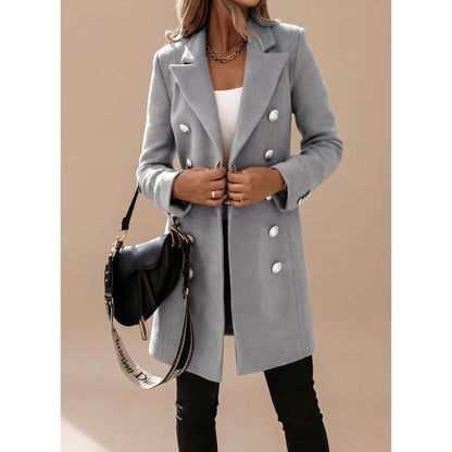 Cappotto invernale donna con bottoni e colletto classico 4