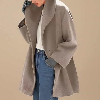 Cappotto invernale midi a trapezio oversize donna con ampio collo 1
