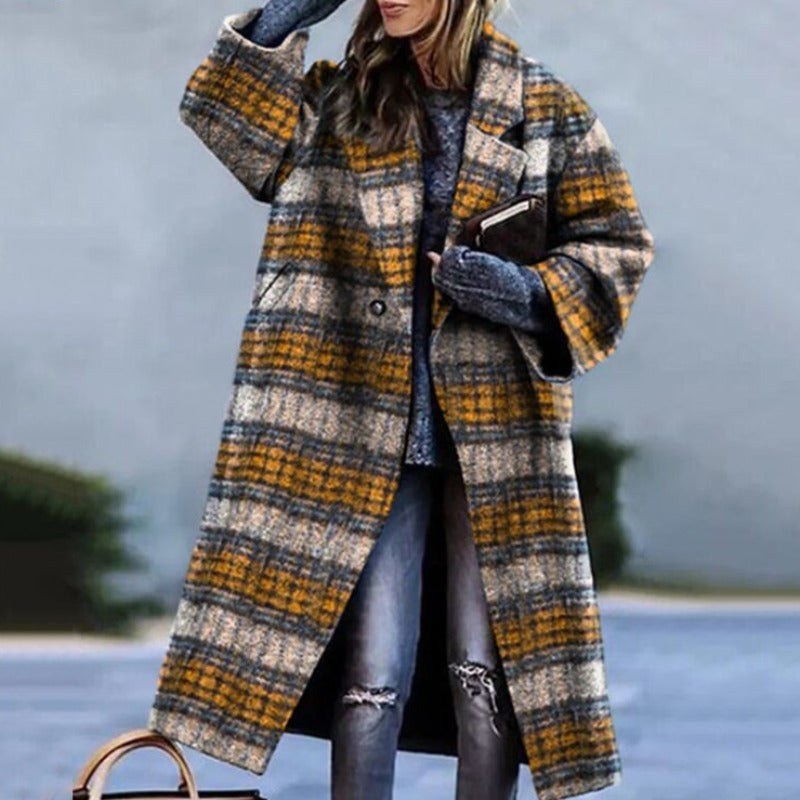 Cappotto lungo donna oversize dalla linea pulita e semplice 4