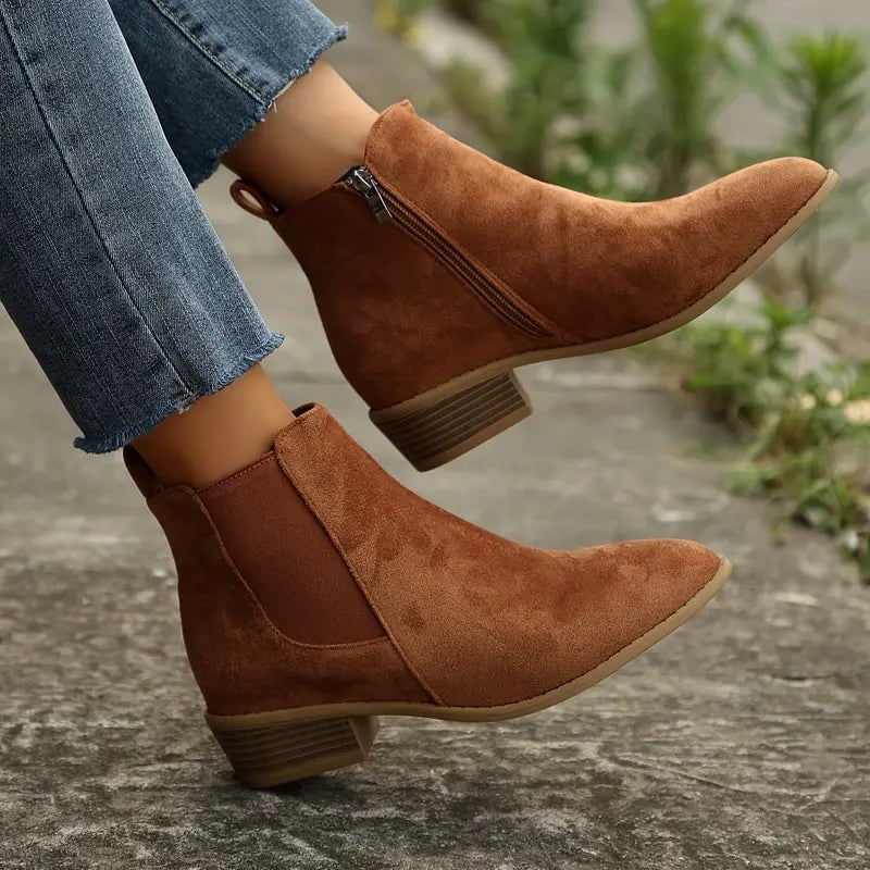 Chelsea boots in finto camoscio premium donna 1