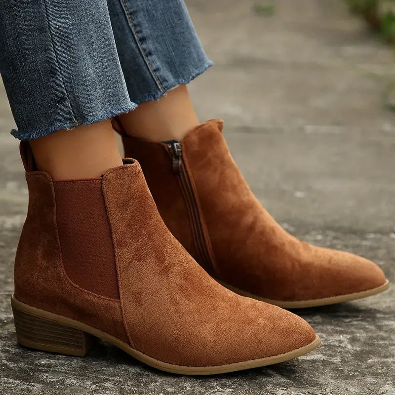 Chelsea boots in finto camoscio premium donna 2