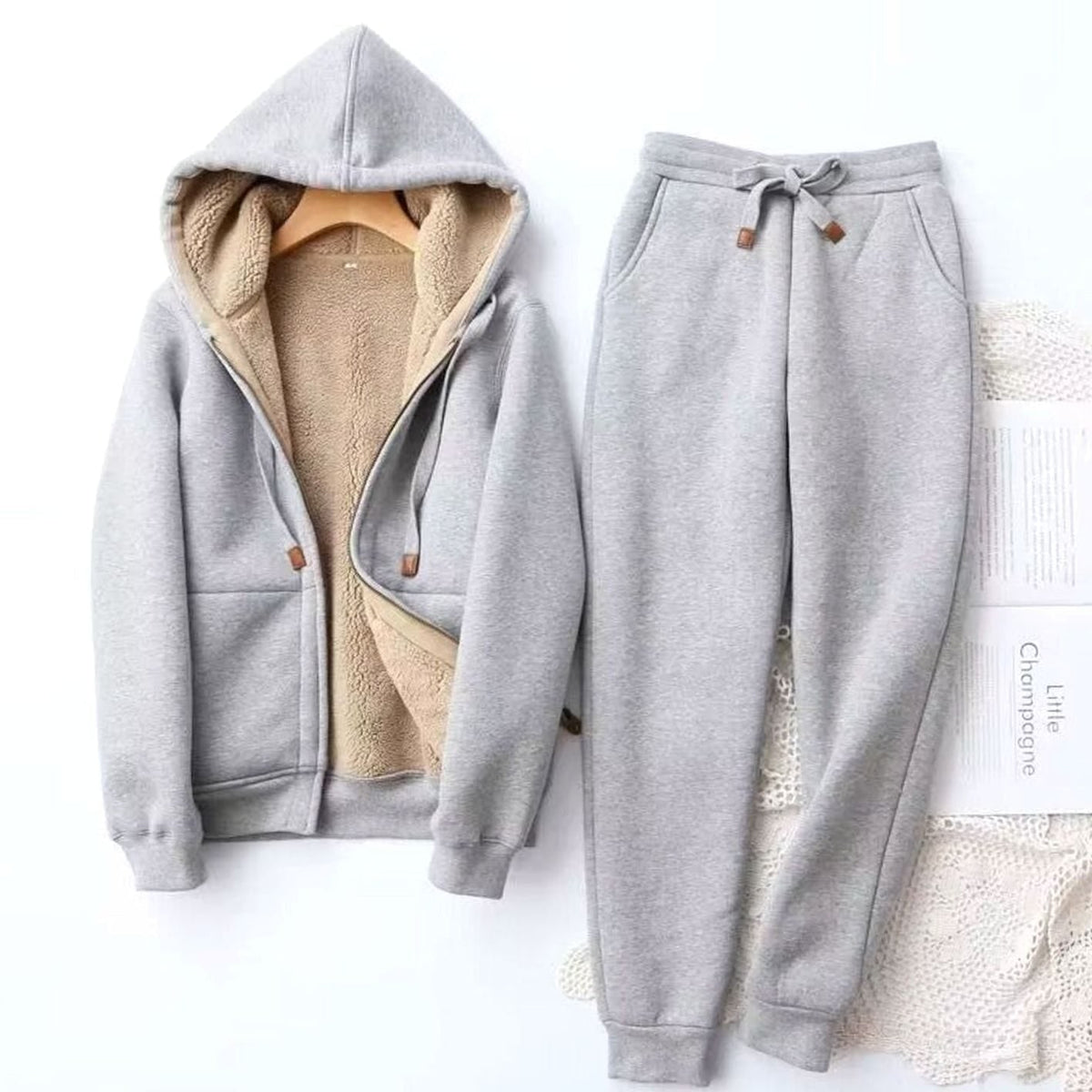 Completo felpa con cappuccio e jogger foderato in pile sherpa donna 6