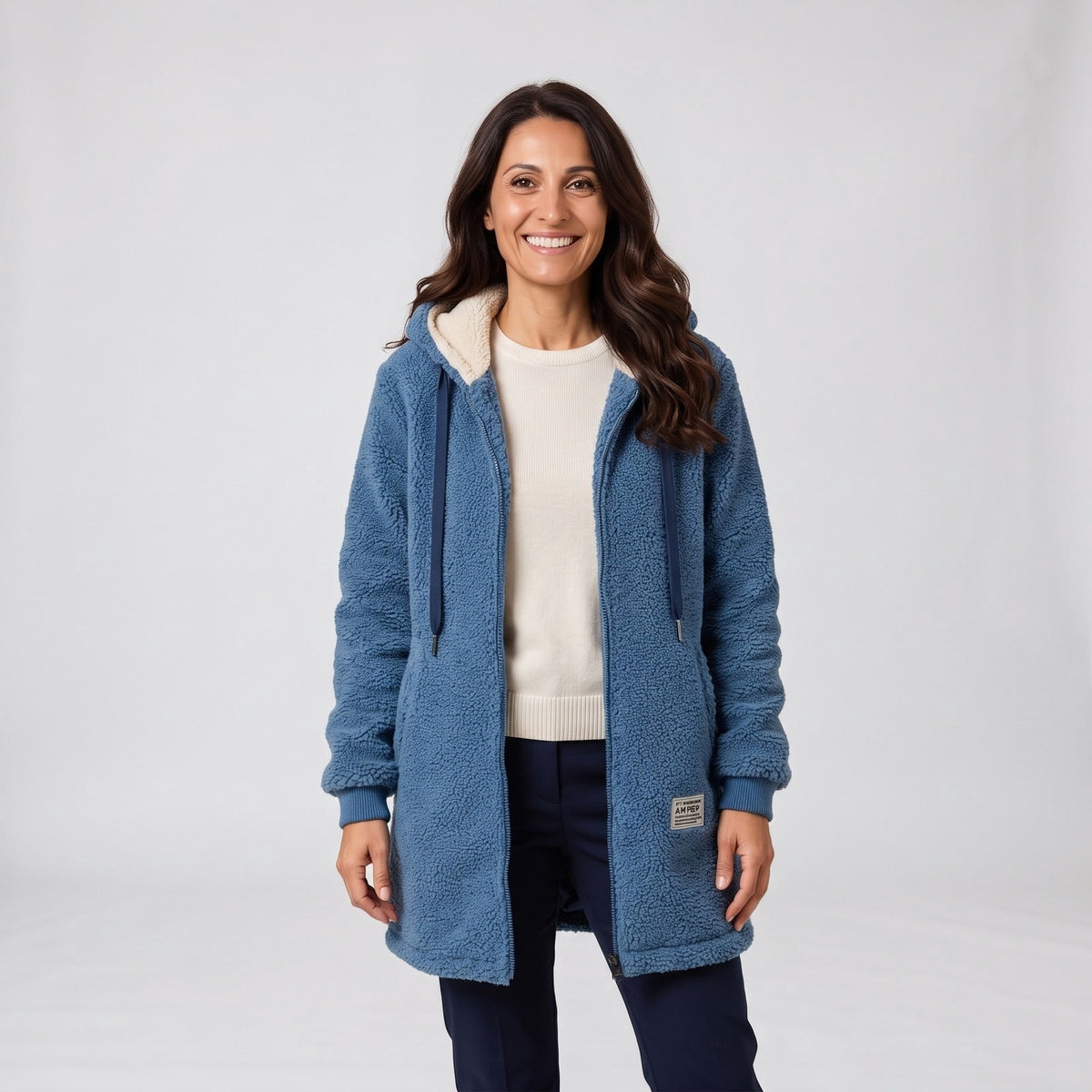 Giacca Teddy Donna con Cappuccio, Zip e Tasche Frontali 1