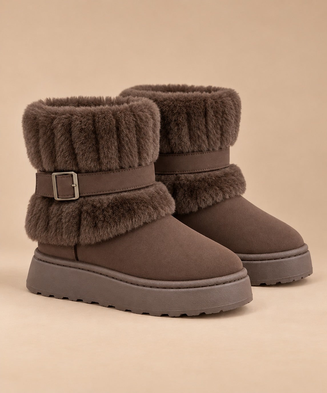 Stivali da neve slip-on con bordo in pelliccia sintetica donna 1